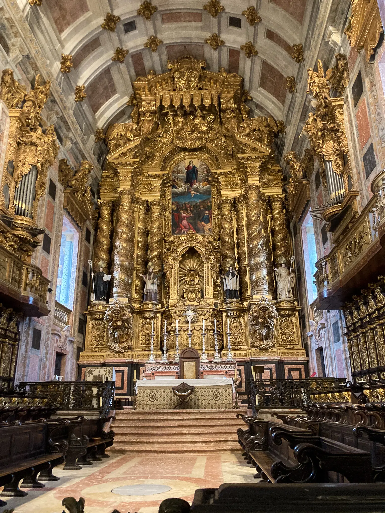 L'autel de la cathédrale Sé de Porto