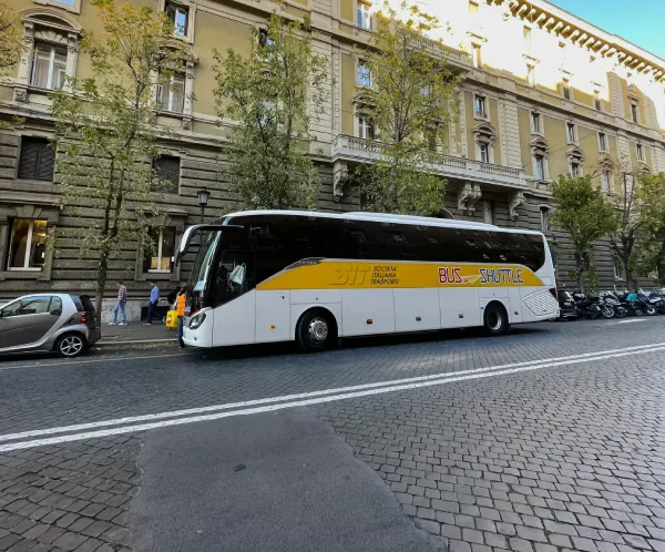 Transfert en navette depuis/vers l'aéroport de Fiumicino à Rome en Italie
