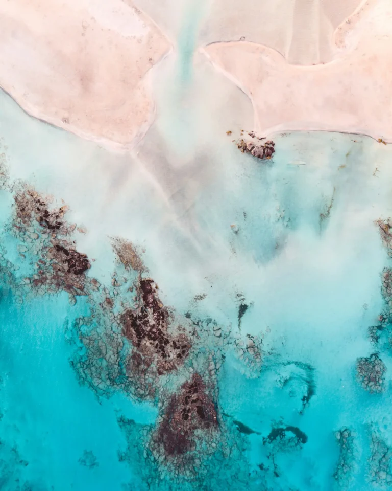 Crique aux eaux turquoise en Crète